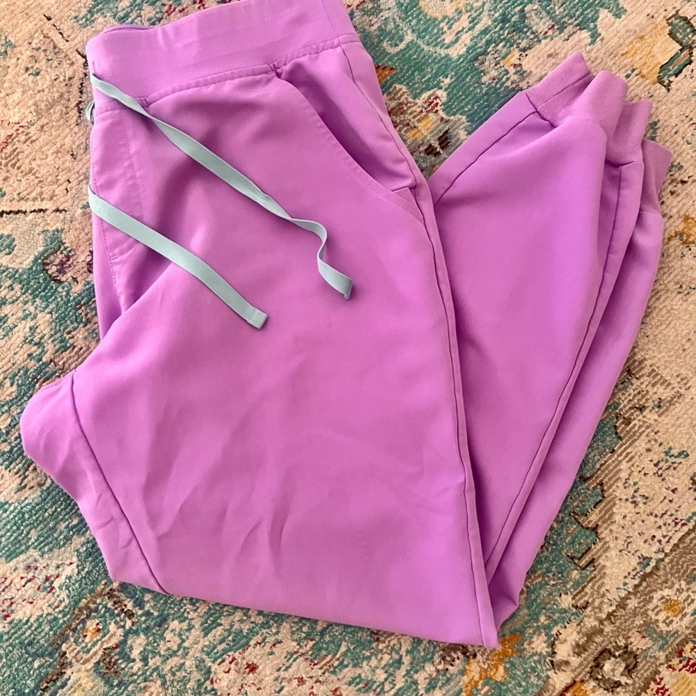 Figs Women's Joggers in Lavender